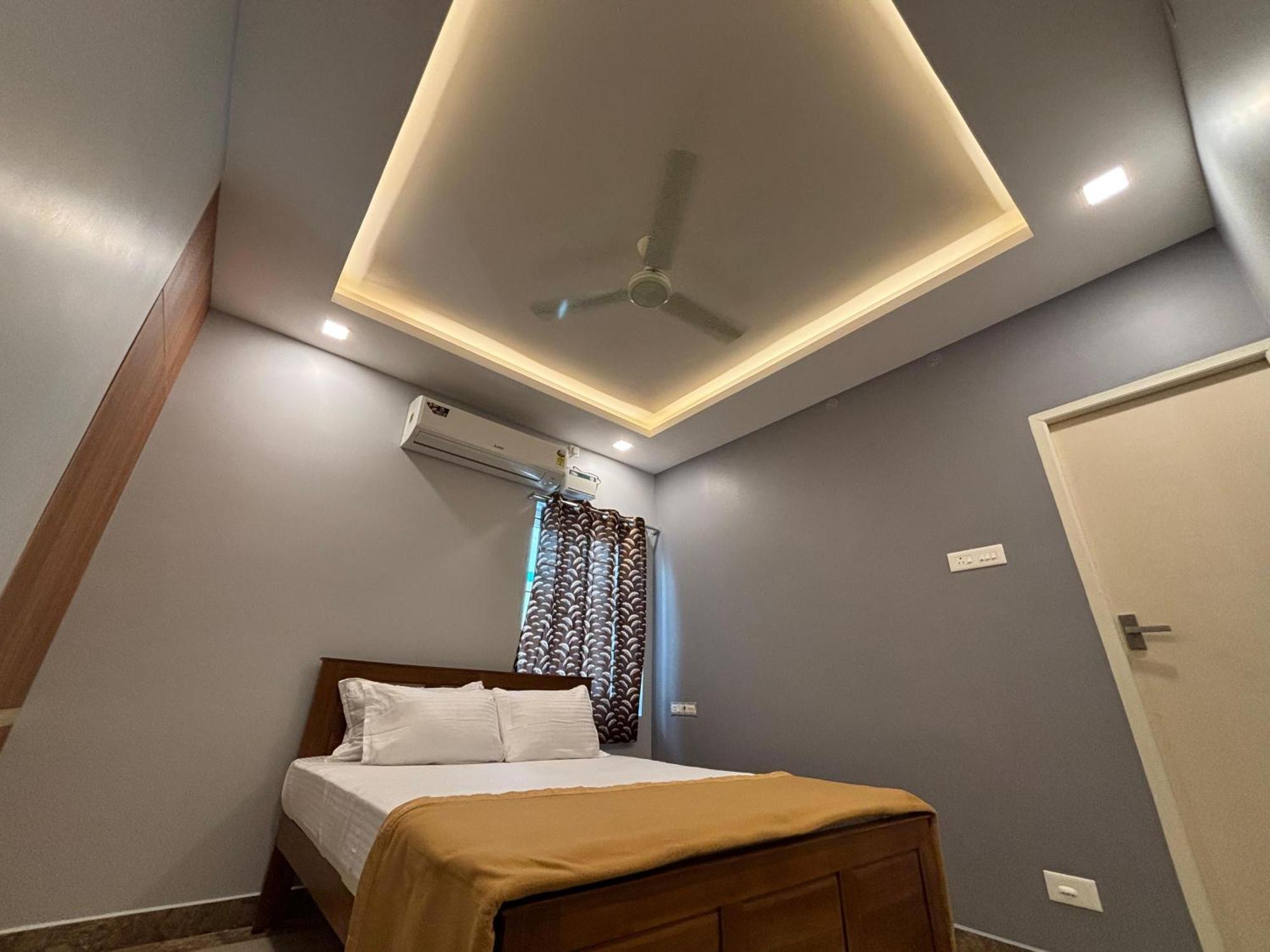 Srirangam Nandavanam Service Apartments Tiruchirappalli Exterior foto