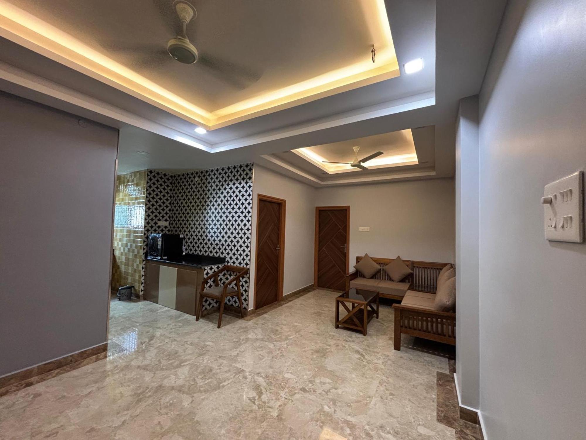 Srirangam Nandavanam Service Apartments Tiruchirappalli Exterior foto